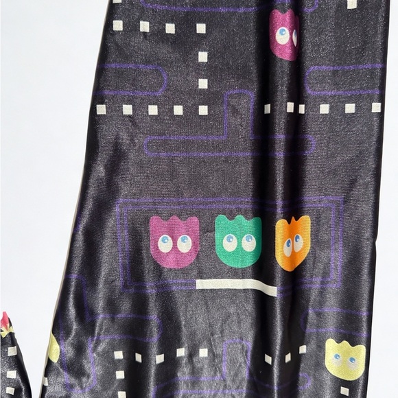 Women's Black Arcade-Themed Jeggings - Picture 2 of 3